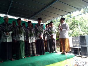 Muhammad Danial Royyan dan Pengurus NU Ranting Laban